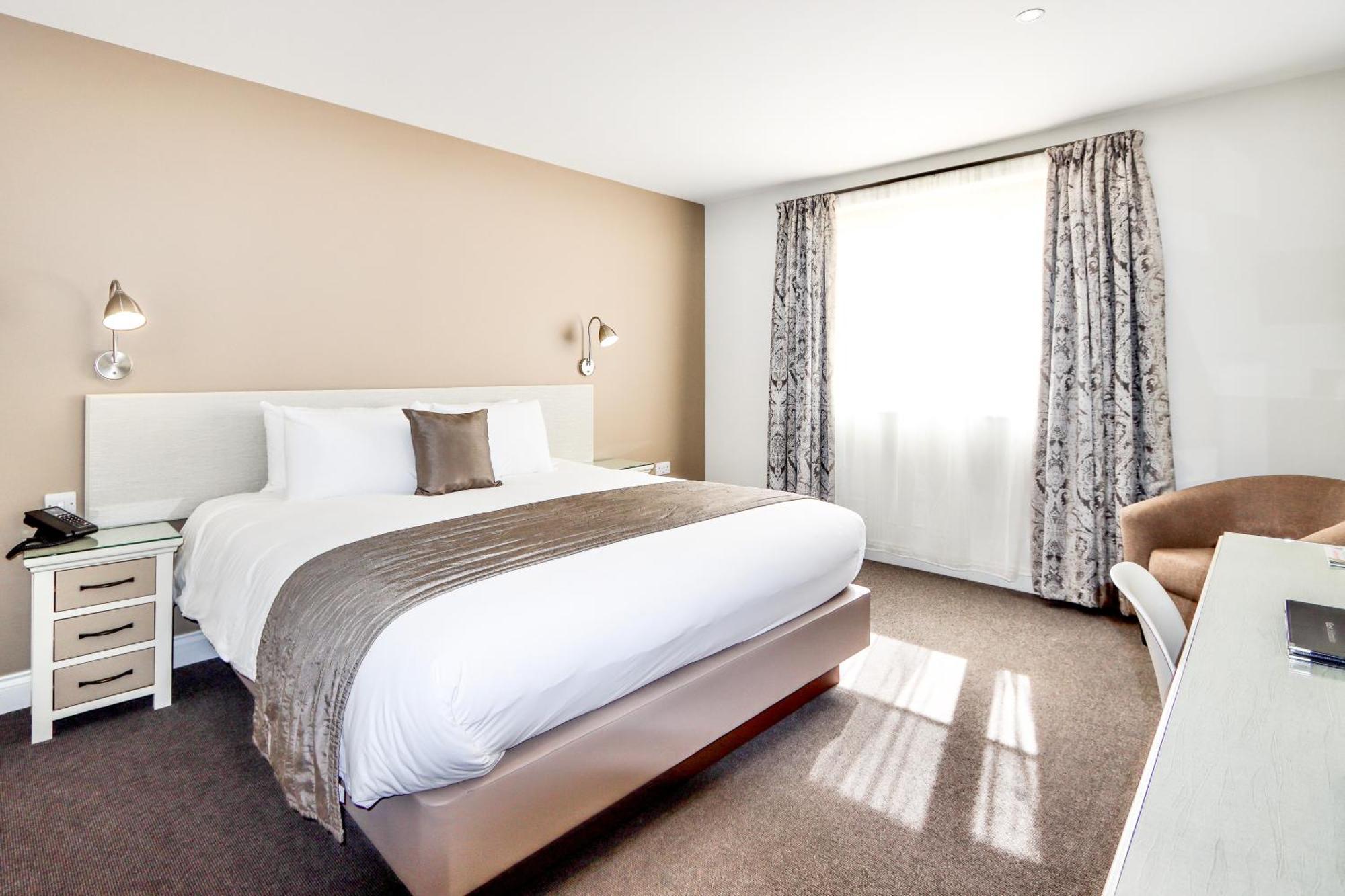 All Saints Resort Bury St. Edmunds Экстерьер фото