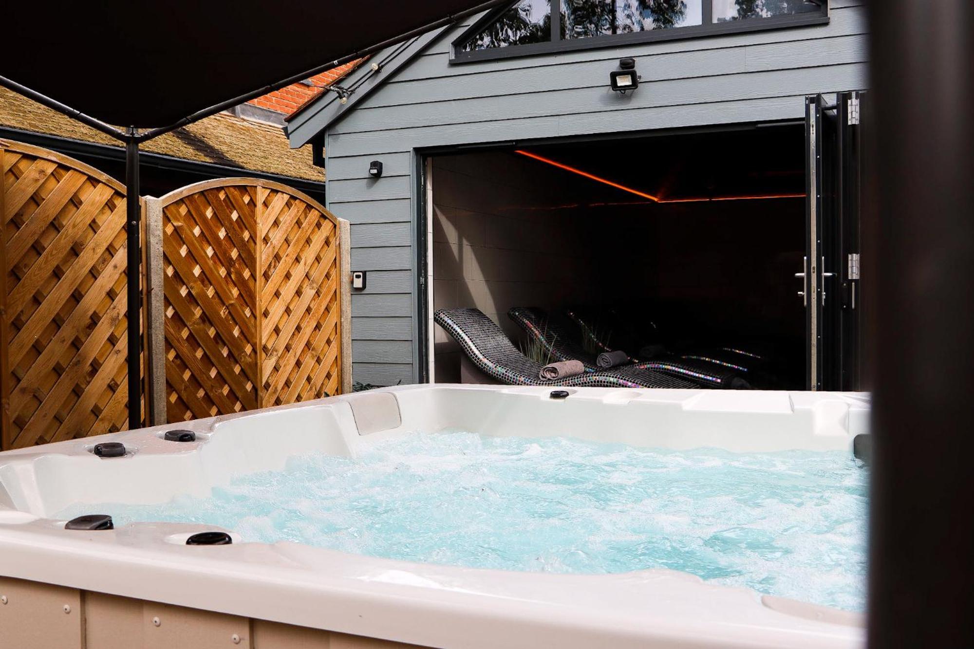 All Saints Resort Bury St. Edmunds Экстерьер фото