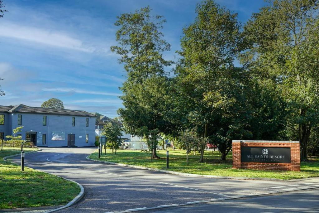 All Saints Resort Bury St. Edmunds Экстерьер фото