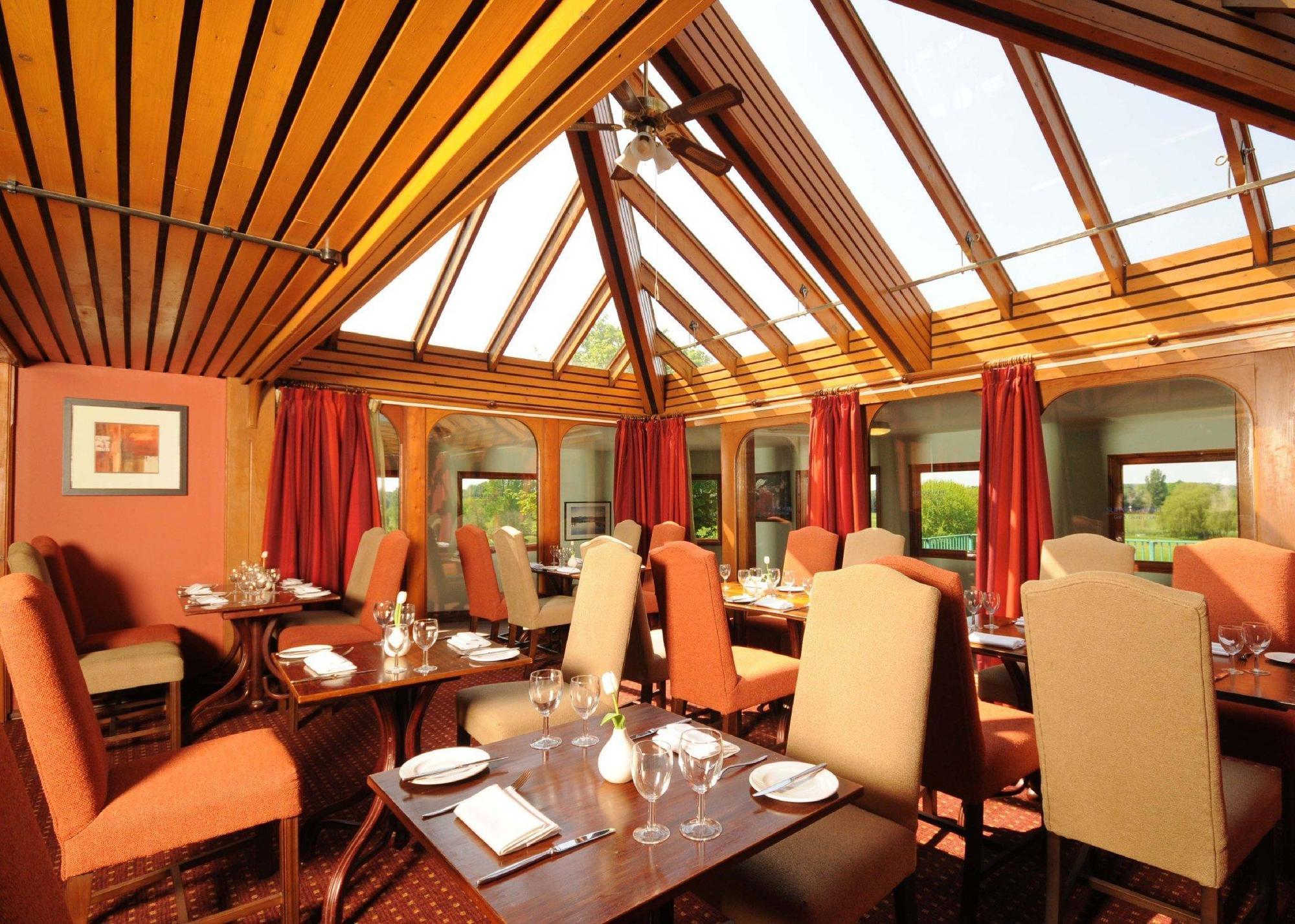 All Saints Resort Bury St. Edmunds Экстерьер фото